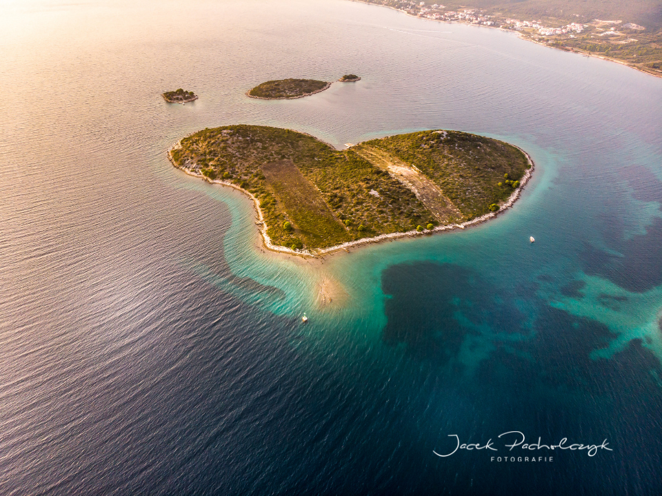 Galešnjak Wyspą Miłości Turanj Zadar Chorwacja z odległości