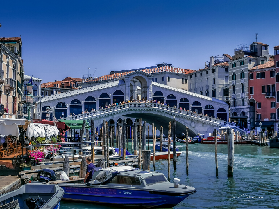 Wenecja Most Rialto z oddalenia