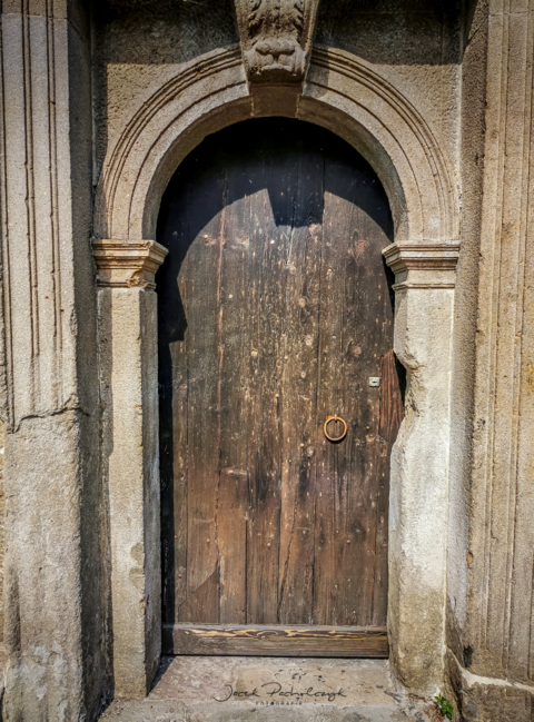 Padwa zwykłe stare drzwi