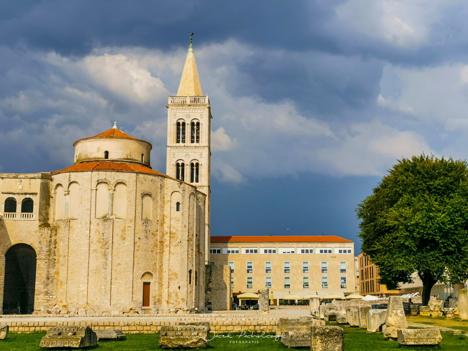 Zadar archeo starówka zbliżenie